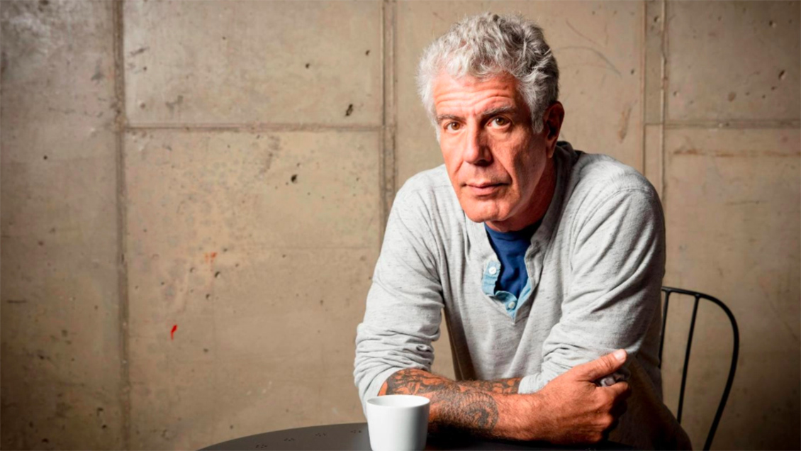 Novela policial escrita por Anthony Bourdain será adaptada como serie Novela policial escrita por Anthony Bourdain será adaptada como serie