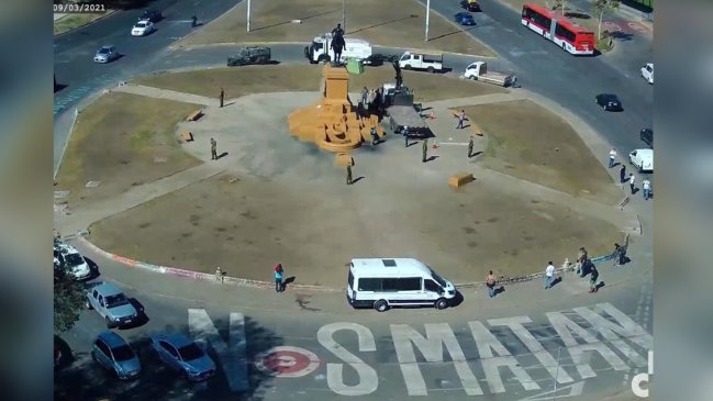 Baquedano, bajo la lupa: Monumentos Nacionales evalúa el traslado de la estatua