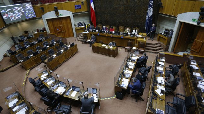 Comisión de Constitución despachó el tercer retiro a la Sala del Senado, que lo votará este jueves