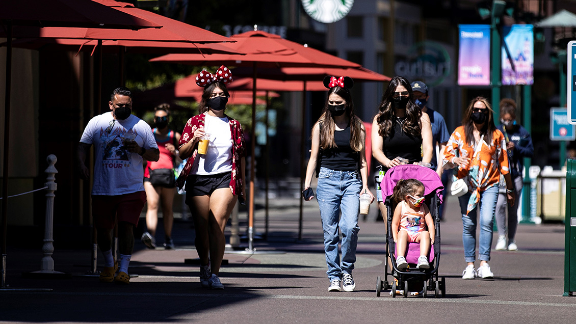 Disneyland reabrió sus puertas tras más de un año cerrado en California Disneyland reabrió sus puertas tras más de un año cerrado en California