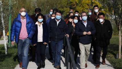   Claudio Orrego cerró su campaña junto a alcaldes en parque de Pudahuel 