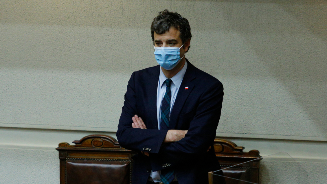 Ossa: Si fuese diputado, no quisiera pasar a la historia por estar a favor de la destitución de un Presidente