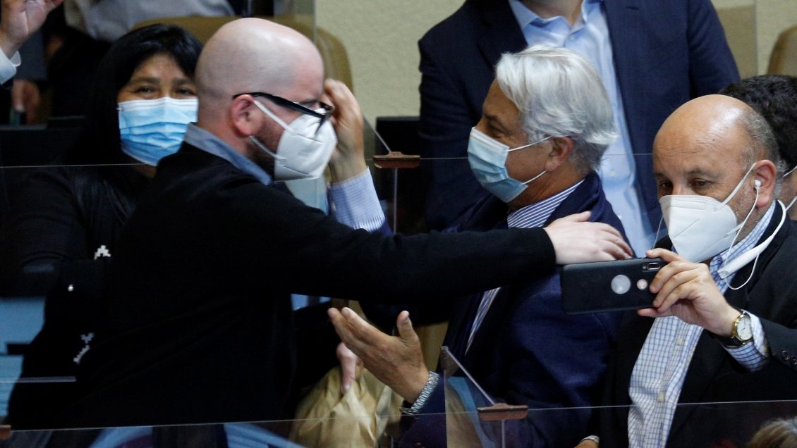 Tras más de 20 horas, diputados aprobaron acusación constitucional contra el Presidente Piñera