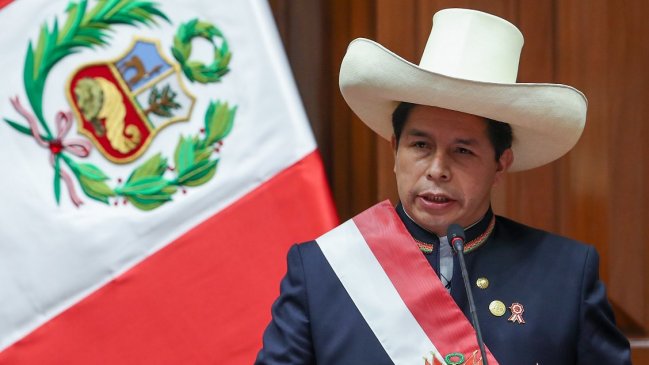 El Congreso de Perú rechazó la moción para destituir al presidente Castillo