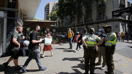  Carabineros fiscalizó comercio ambulante en Providencia  