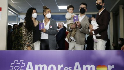   Primeros matrimonios igualitarios en Chile: 