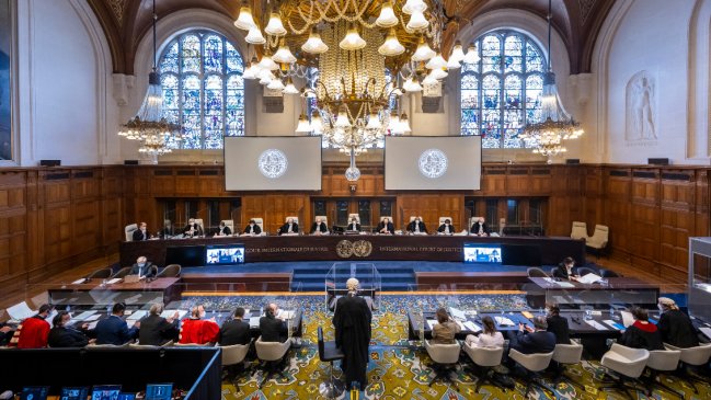 Equipo chileno en La Haya: 