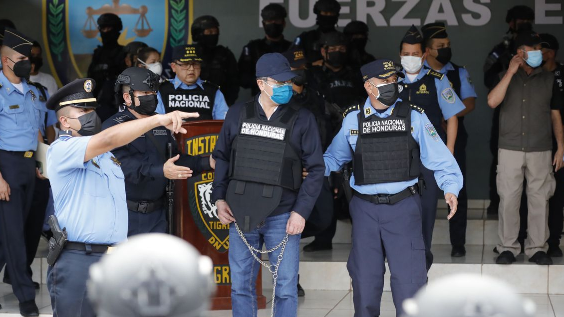 Ex presidente hondureño Juan Orlando Hernández fue extraditado a EEUU por narcotráfico Ex presidente hondureño Juan Orlando Hernández fue extraditado a EEUU por narcotráfico