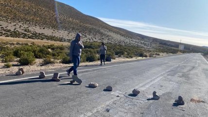   Funcionarios municipales de Colchane enfrentaron bloqueo de ruta e insultos 