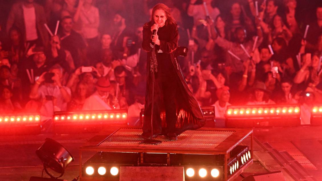 Ozzy Osbourne volvió a cantar en vivo tras cirugía Ozzy Osbourne volvió a cantar en vivo tras cirugía