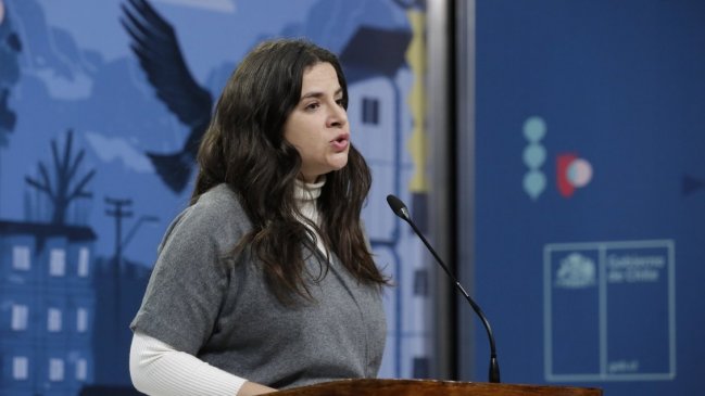 Ministra Orellana confirmó que gobierno está trabajando en ley de aborto sin causales