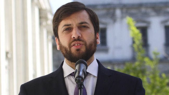 Presidencia de la Cámara: Soto concretó renuncia prevista, pero aún no se destraba elección de Cariola