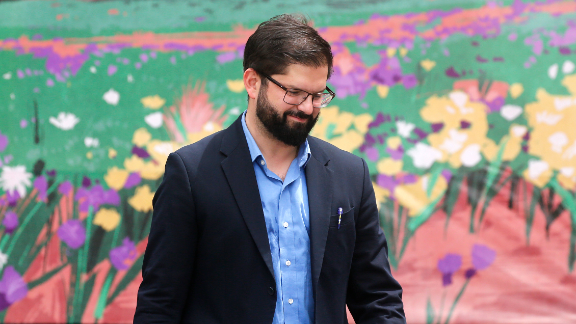 Boric viaja a México pero acorta visita por suspensión de la Alianza del Pacífico