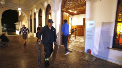   Retiran obras de arte del Palacio Vergara ante amenaza del incendio forestal en Viña del Mar 