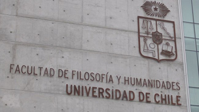 Escándalo por tesis pro pedofilia: U. de Chile investigará eventuales responsabilidades