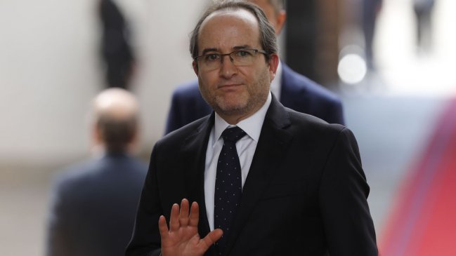 Cancillería chilena le expresó su molestia al embajador de Israel tras epítetos contra diputado Jorge Brito