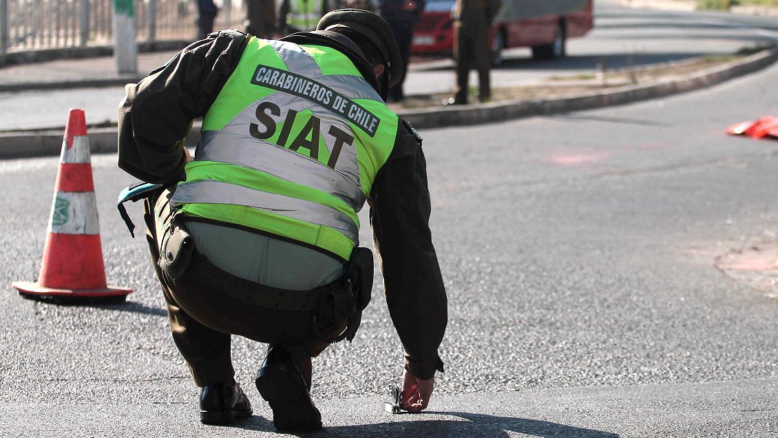 Madre e hijo fallecen en accidente de tránsito entre auto y micro registrado en Villa Alemana Madre e hijo fallecen en accidente de tránsito entre auto y micro registrado en Villa Alemana