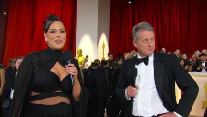  Hugh Grant protagonizó incómoda entrevista en los Oscar  