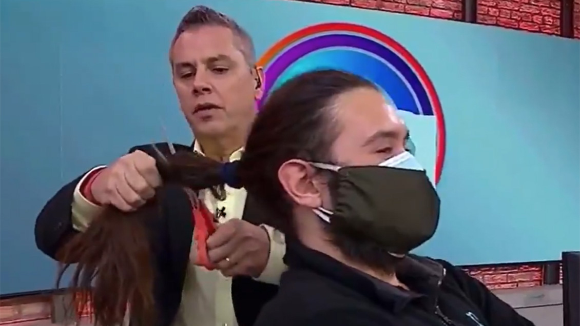 José Miguel Viñuela echó al agua a colega José Miguel Viñuela echó al agua a colega