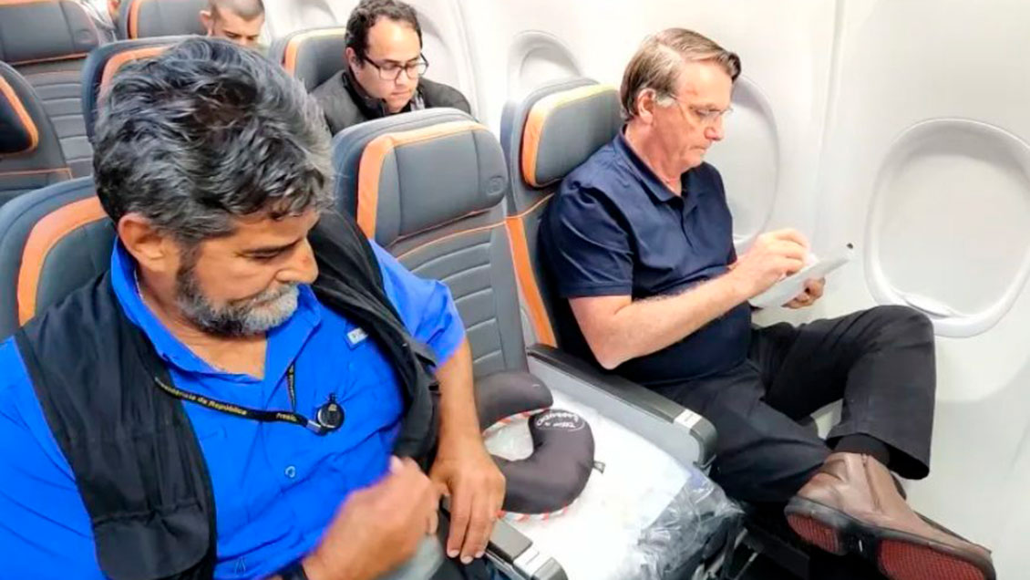 Bolsonaro regresó a Brasil después de tres meses en Estados Unidos Bolsonaro regresó a Brasil después de tres meses en Estados Unidos