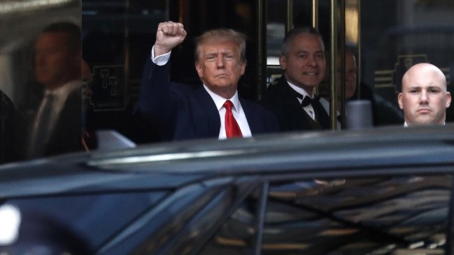 Desde Florida, Trump habla a sus seguidores y denuncia intento para interferir en las presidenciales