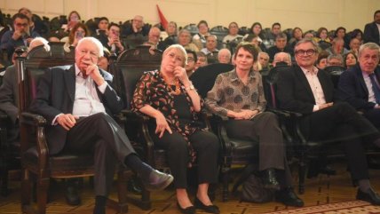  Expresidentes Lagos y Bachelet participaron de la conmemoración de los 90 años del PS  