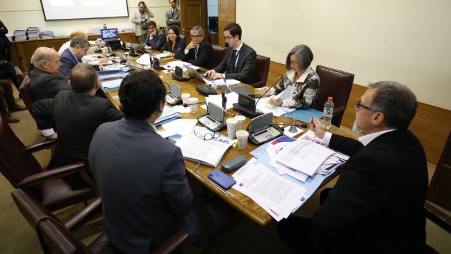 Comisión de Hacienda del Senado aprobó la creación del royalty minero