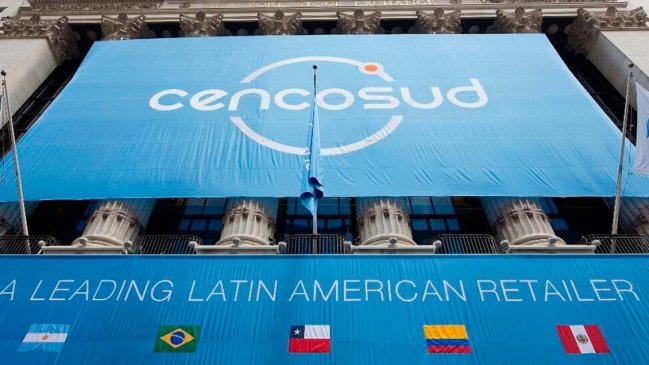 Cencosud saca sus acciones de Chile y traslada su control a Reino Unido