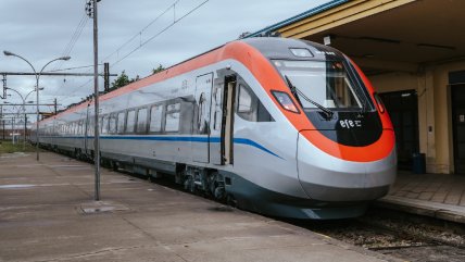   El tren más moderno de Sudamérica fue presentado en Chillán 