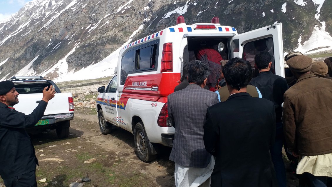 Avalancha dejó al menos nueve muertos y 25 heridos en Pakistán