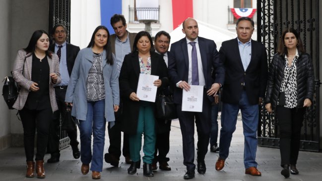 Bancada de RN anunció que impulsará acusación constitucional contra Ávila