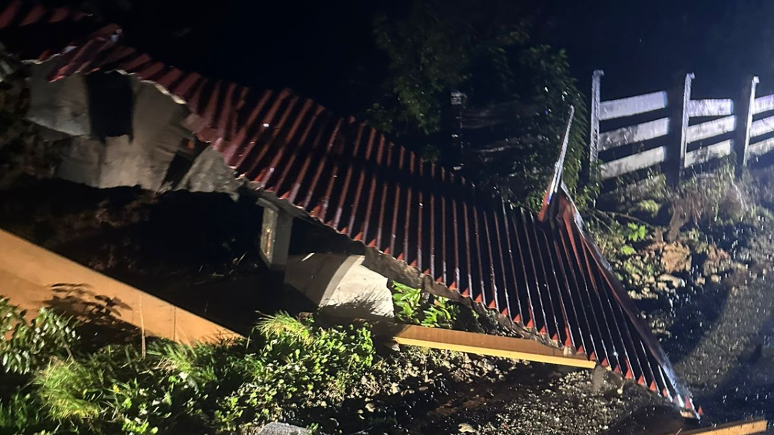 Tromba marina causó voladura de techos en Ancud Tromba marina causó voladura de techos en Ancud