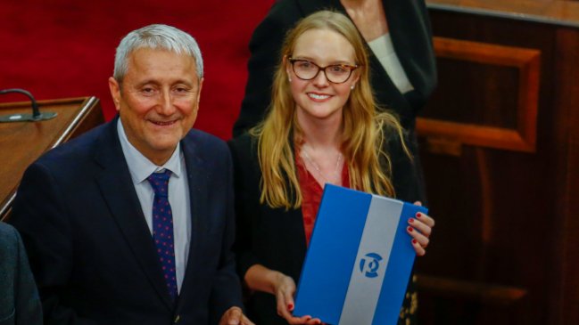 Expertos le entregaron el borrador al Consejo Constitucional