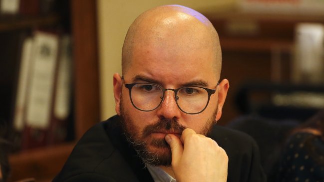 Jackson fustiga a la UDI: Si tiene algún antecedente que me vincule, que lo presenten en Fiscalía o Contraloría