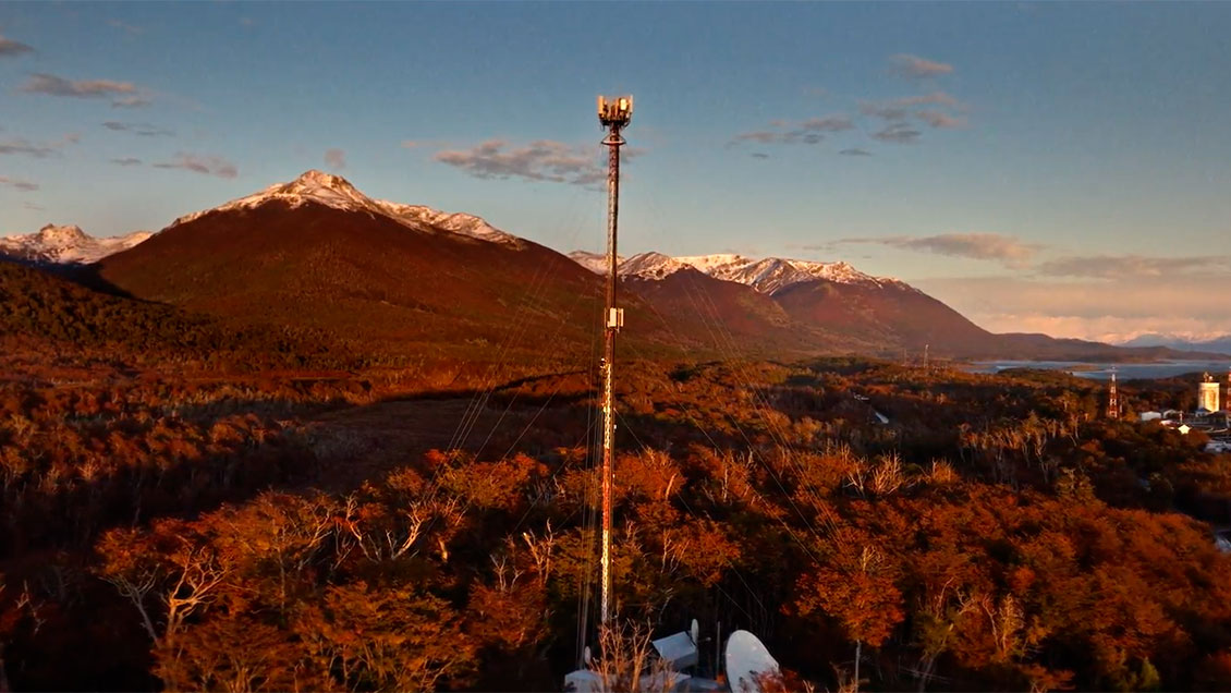 Subtel invertirá 110 mil millones de pesos para conectar a las zonas extremas de Chile Subtel invertirá 110 mil millones de pesos para conectar a las zonas extremas de Chile