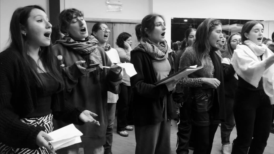 Universidades se unen para homenajear a Víctor Jara a 50 años del golpe Universidades se unen para homenajear a Víctor Jara a 50 años del golpe