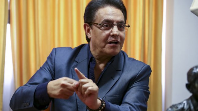Periodista le advirtió a candidato ecuatoriano que su estilo podía costarle la vida