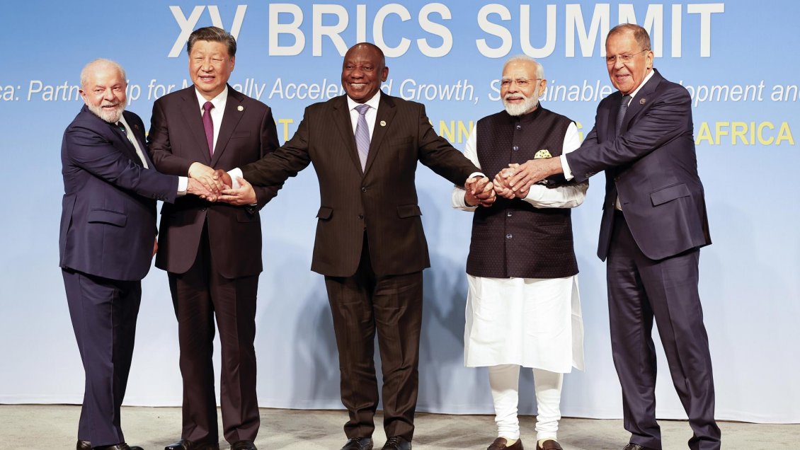Los BRICS dan el histórico paso de admitir a seis nuevos miembros, incluida Argentina