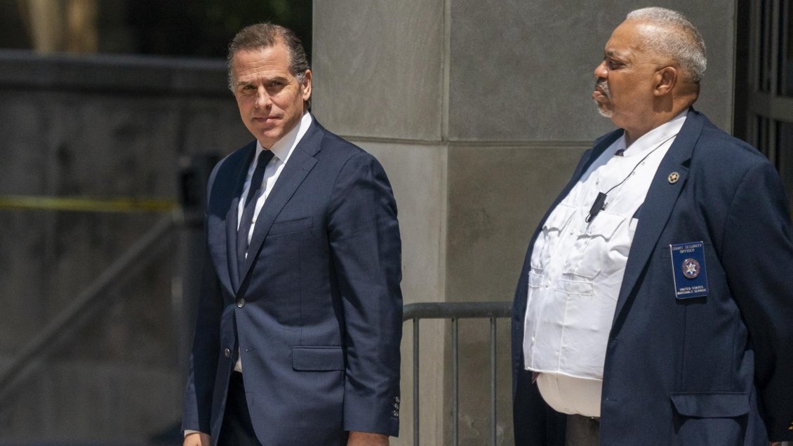 Hijo de Joe Biden es imputado por compra y posesión ilegal de armas