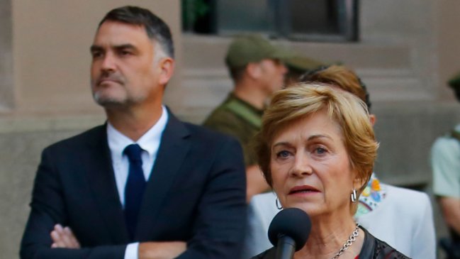 Macaya: Contraintuitivamente, Matthei juega capital político en una situación difícil