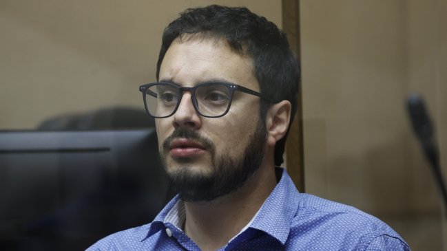 Critican a diputado RD por aludir a alumnas de Vitacura que visitaron la Cámara