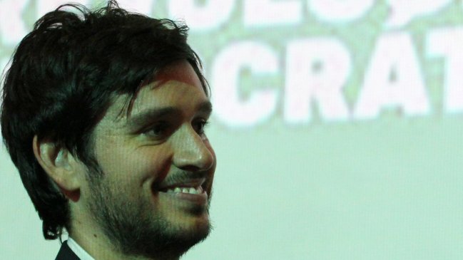 Exjefe del gabinete de Giorgio Jackson asumió presidencia de RD