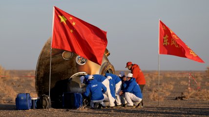   Taikonautas regresaron a la Tierra tras inaugurar la estación espacial china 