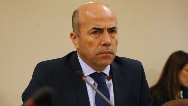 Convenios: Contralor expone hallazgos en los GORE y Seremis de Vivienda