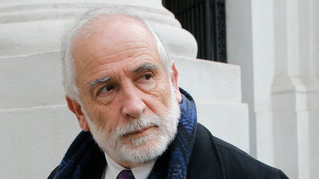 Diputados aplazan presentación de acusación contra ministro Montes