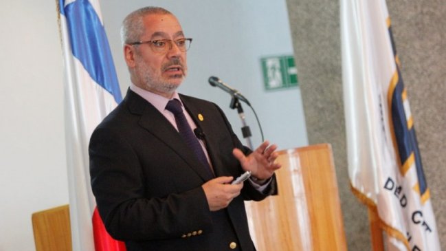 Presidente Boric pidió la renuncia del director de Educación Pública