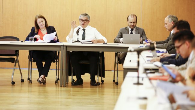 Hacienda redujo a la mitad el monto a recaudar con aumento de impuestos