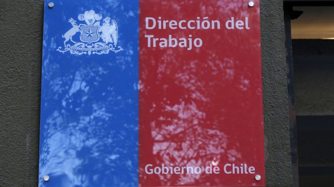   Jumbo y Lider de Chillán fueron multados por incumplir norma de feriado en plebiscito 