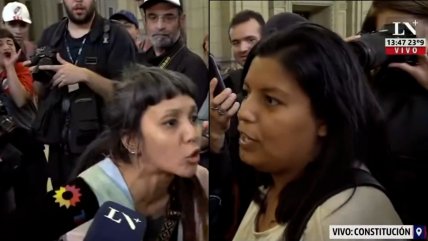   Mujer que se hizo viral al defender protestas contra Milei fue despedida de su trabajo 