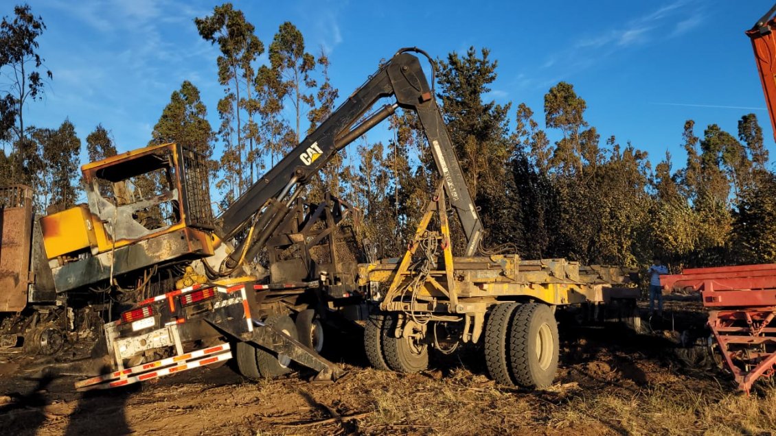 CAM se adjudicó atentado diurno que destruyó maquinaria en Nueva Imperial